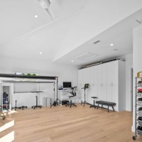 Corner-Const-Bonita-Interior-24-Photography-Studio