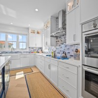 Corner-Const-Bonita-Interior-5-Kitchen